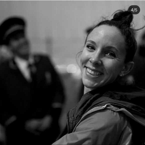 Meet your Posher, Stephanie - Picture 1 of 1